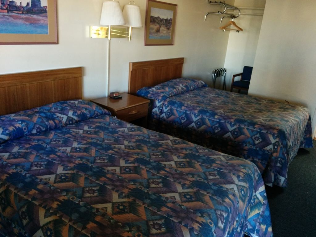 Economy Inn 새포드 객실 사진